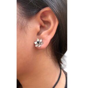 Flower studs
