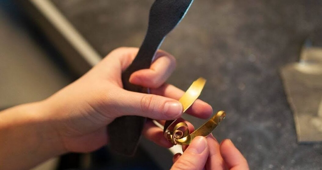 Sustainable handcrafted jewelry made by Indian artisans – Sanddook