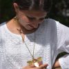 Buzzing Beauty Necklace Set